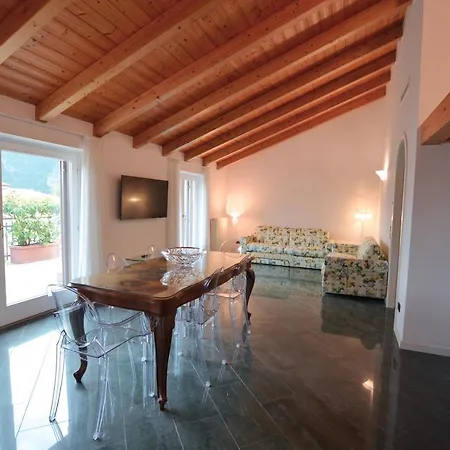 Attic Suite Palme Riva del Garda Esterno foto