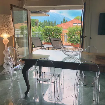 Attic Suite Palme Riva del Garda Esterno foto