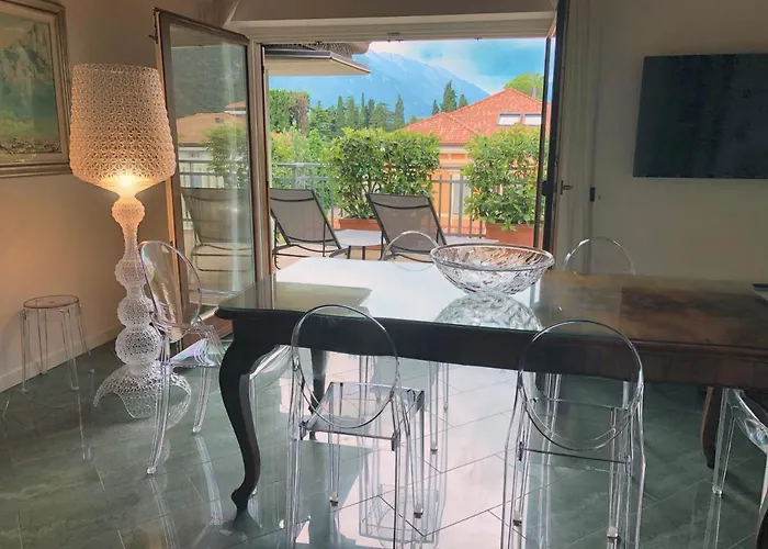 Attic Suite Palme